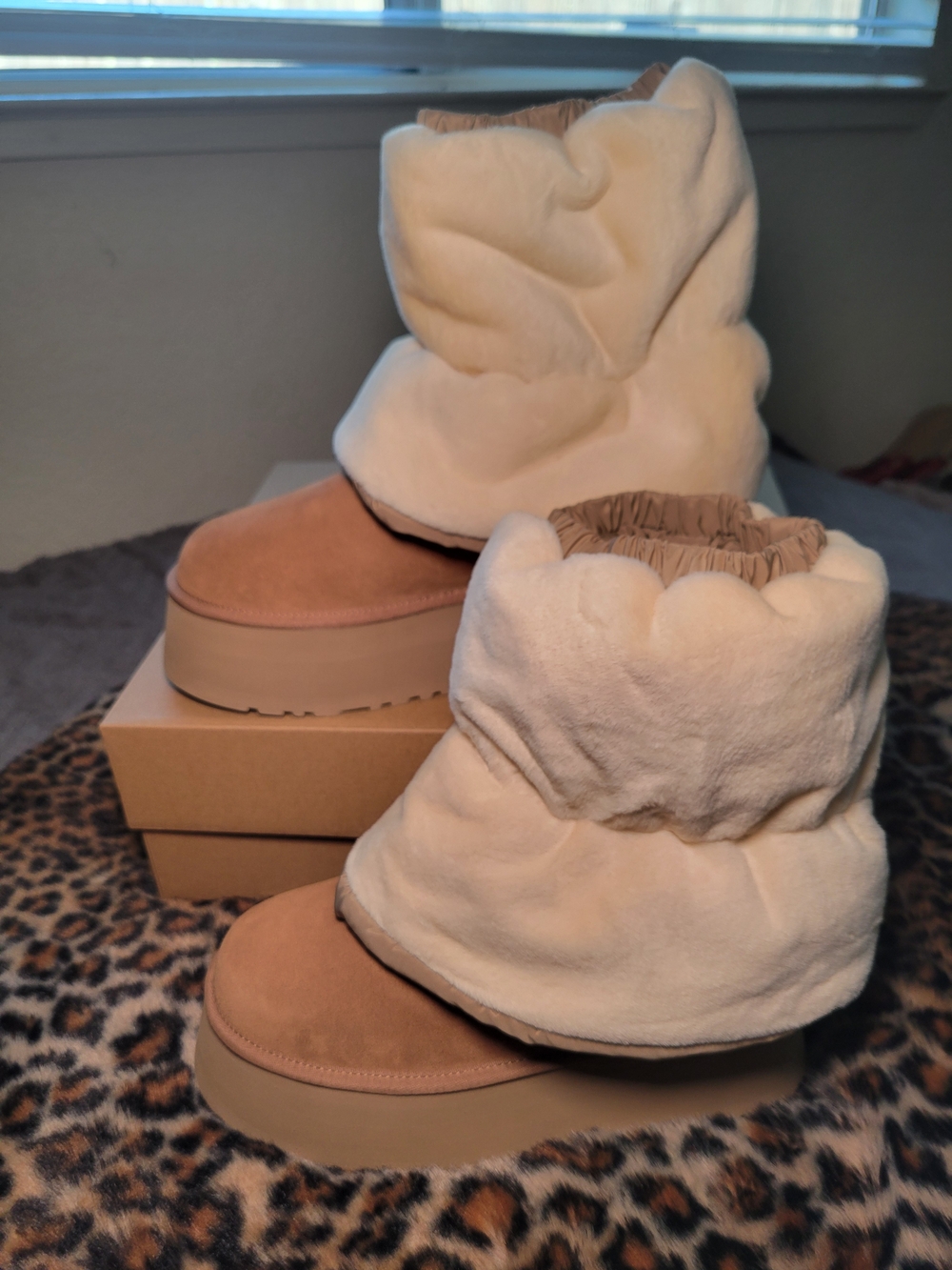 UGG Women's Classic Mini Dipper Puffer Boots